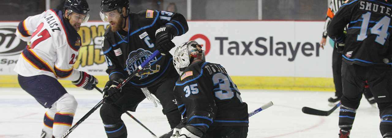 QC Storm Game and Players on Ice